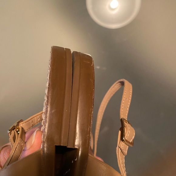 Like New! Kate Spade Carolina sandal - Picture 11 of 11